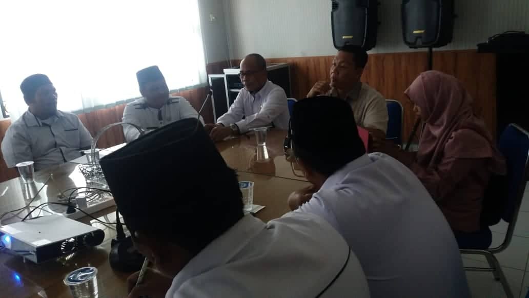 Di Sela Waktu Monev, TIM Humas Berikan Pembinaan Pelayanan Publik